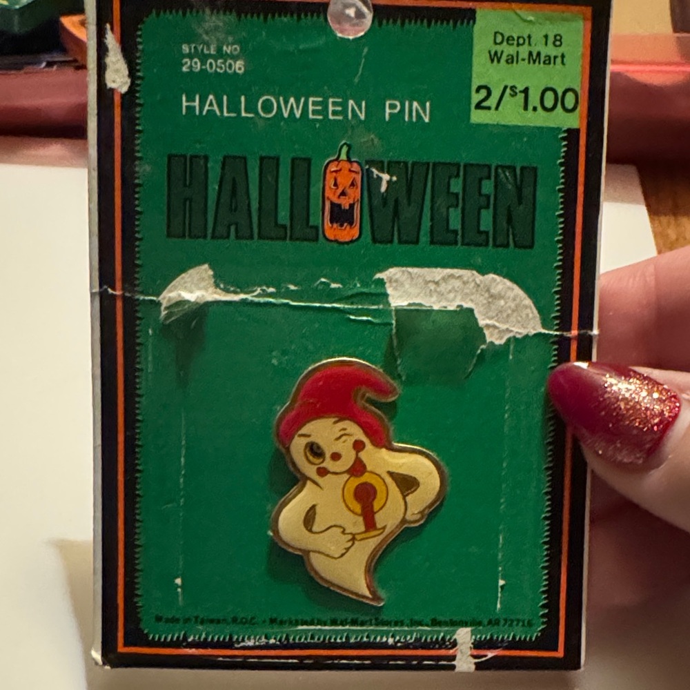 Vintage Halloween Ghost Pin/Brooch New on Backing.